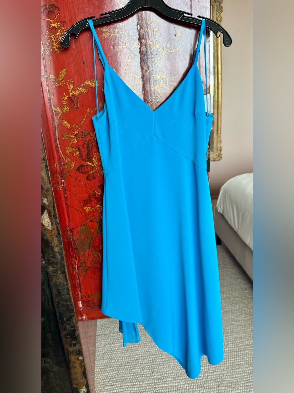 Alice + Olivia Asymmetrical V-Neck Dress